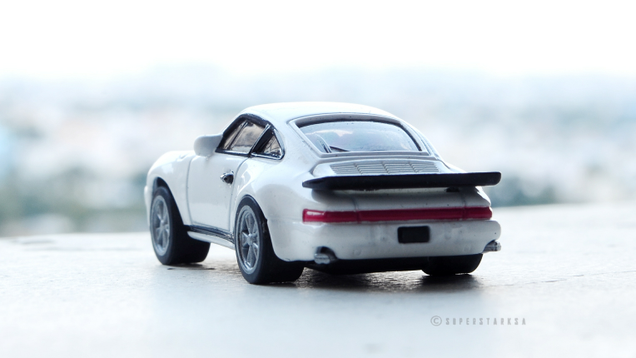 Illustration for article titled Rennsport Reunion: 1:72 UCC Coffee Special RUF 930 Turbo